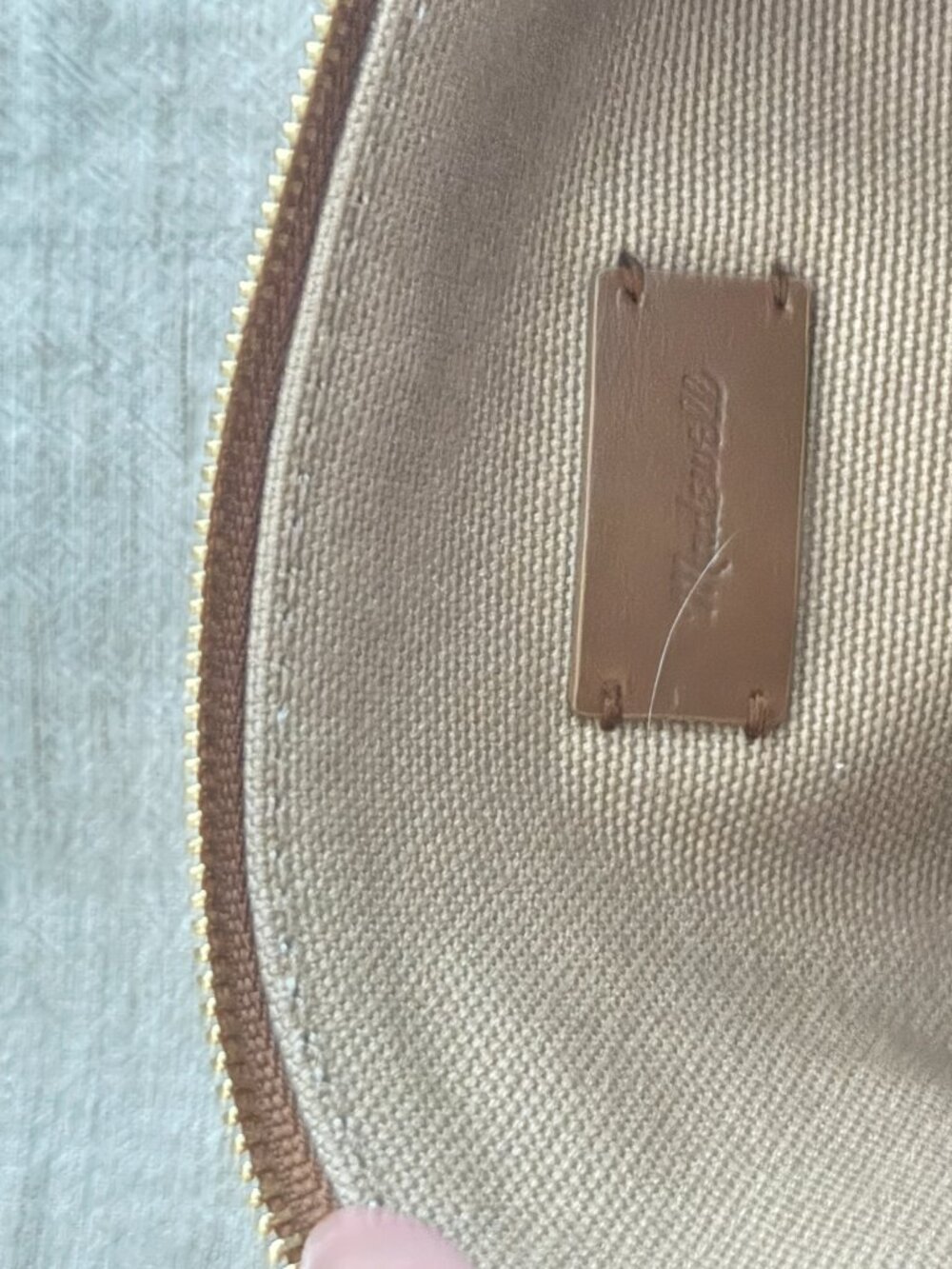 Madwell Suede Western shoulder bag - Picture 2 of 3